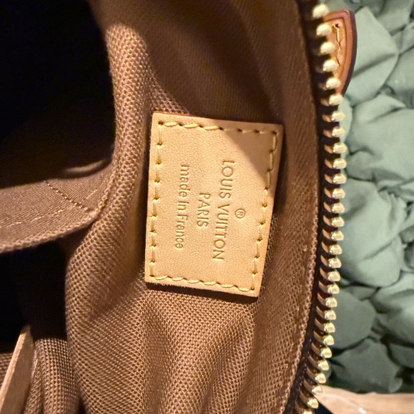 Louis Vuitton Monogram Odeon PM Authentic - Picture 7 of 11